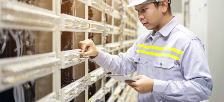 A Practical Guide to Secure Network Procurement with a Cisco Distributor in Dubai