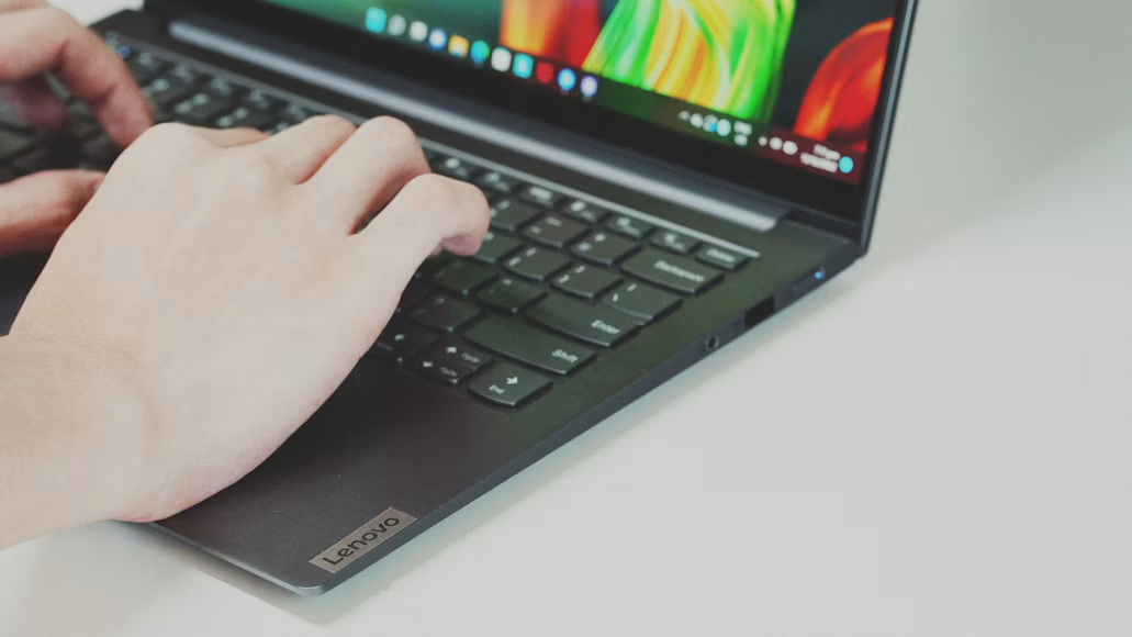 Lenovo Distributor in Dubai: Business Laptops, PCs, Servers & IT Solutions